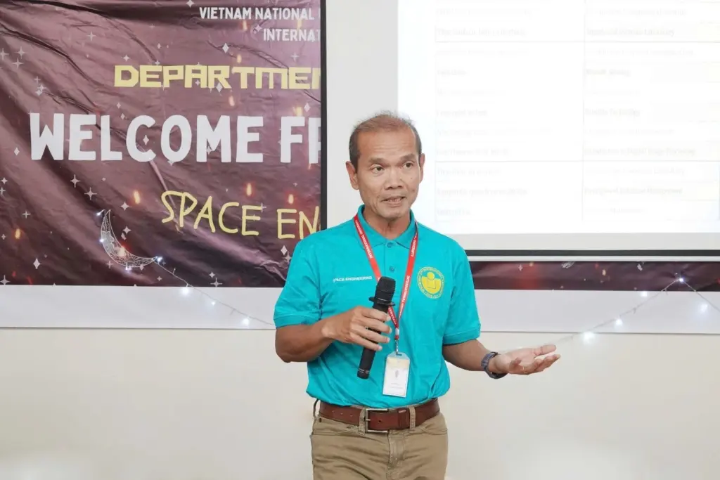 ĐHQG-HCM bổ nhiệm 2 giáo sư thỉnh giảng trong lĩnh vực hàng không - vũ trụ và sinh học phân tử - Gallery 2