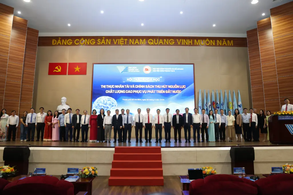 Thị thực nhân tài: Cần một hệ sinh thái đủ sức thu hút và giữ chân nguồn lực chất lượng cao - Gallery 2