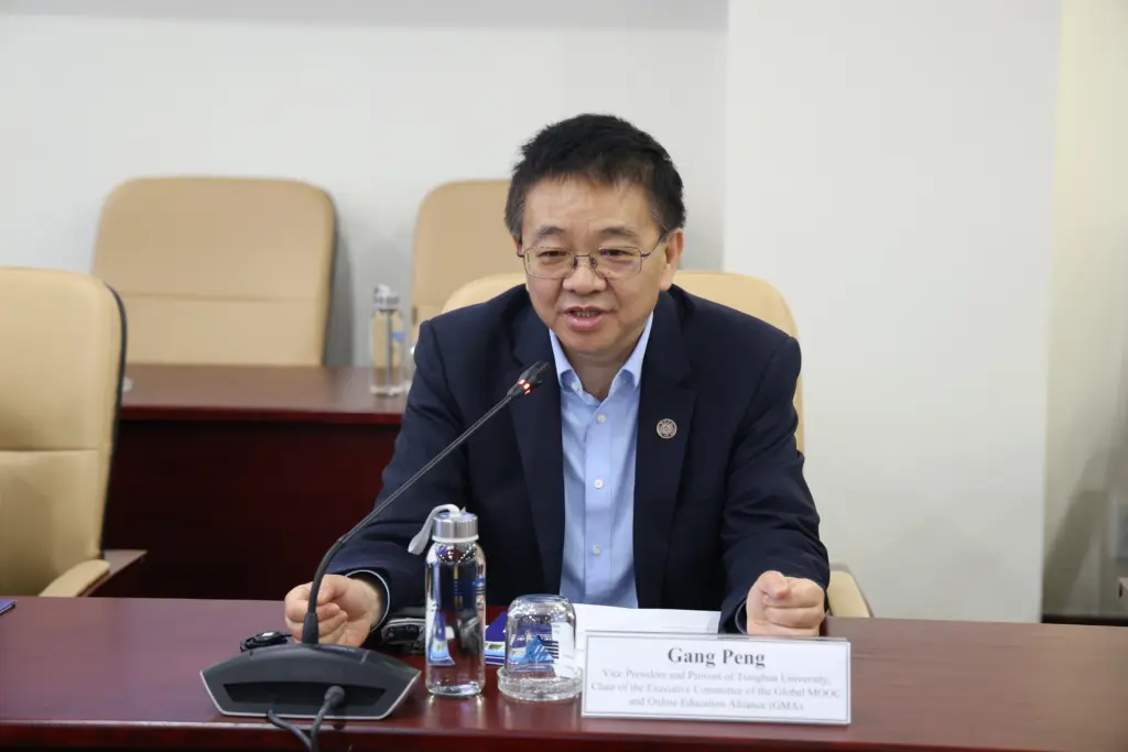 ĐHQG-HCM và Đại học Thanh Hoa thúc đẩy hợp tác AI, MOOC và trao đổi sinh viên - Gallery 4
