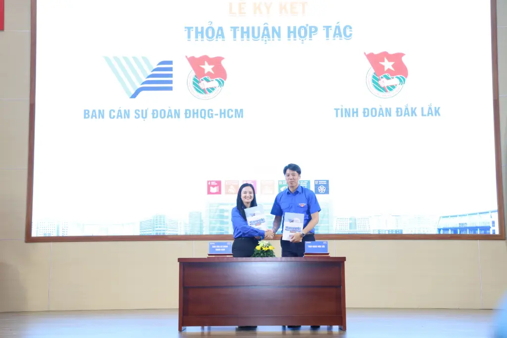 ĐHQG-HCM ký kết hợp tác với 5 tỉnh, đưa khoa học công nghệ và chuyển đổi số về cơ sở - Gallery 4