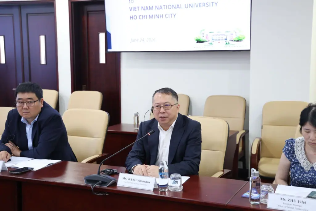 ĐHQG-HCM thúc đẩy hợp tác với Đại học Phúc Đán trong lĩnh vực công nghệ và đổi mới sáng tạo - Gallery 3