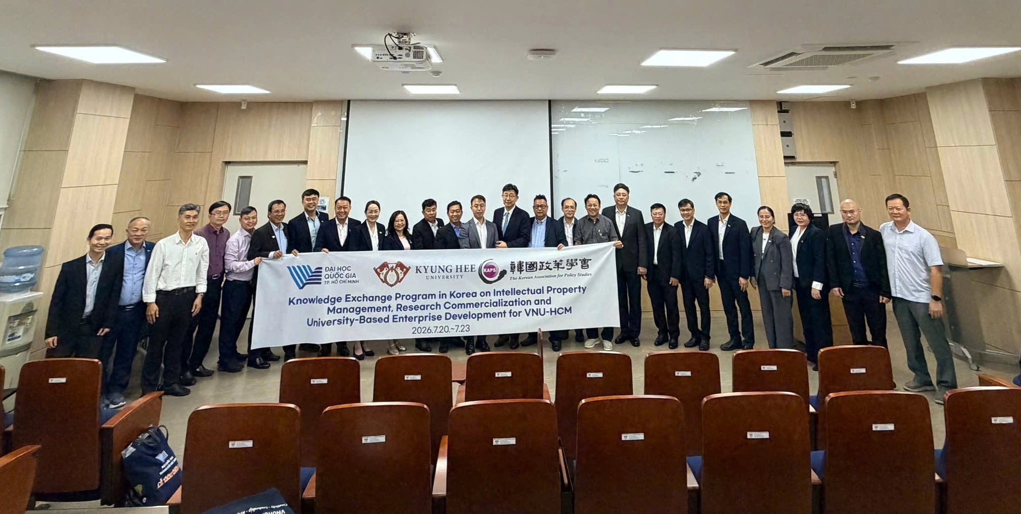ĐHQG-HCM học tập kinh nghiệm quản trị đại học định hướng đổi mới sáng tạo tại Hàn Quốc - Gallery 1
