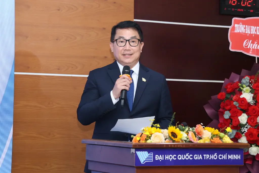 Giám đốc ĐHQG-HCM bổ nhiệm Phó Giám đốc, giao Quyền Giám đốc Trung tâm Đổi mới sáng tạo cho TS Huỳnh Phú Minh Cường - Gallery 2