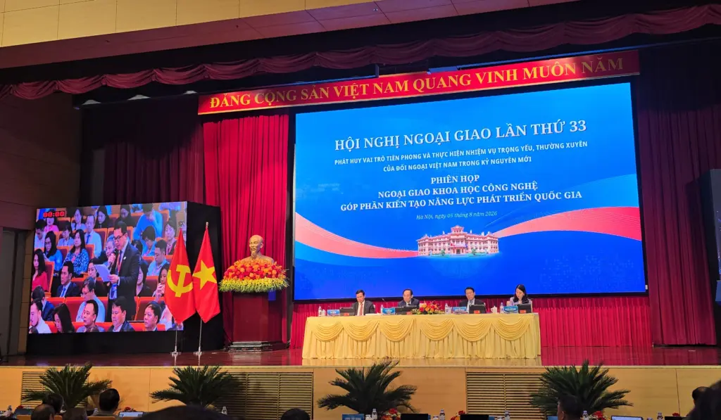 ĐHQG-HCM đề xuất kiến tạo “dòng tri thức” người Việt toàn cầu tại Hội nghị Ngoại giao lần thứ 33 - Gallery 4