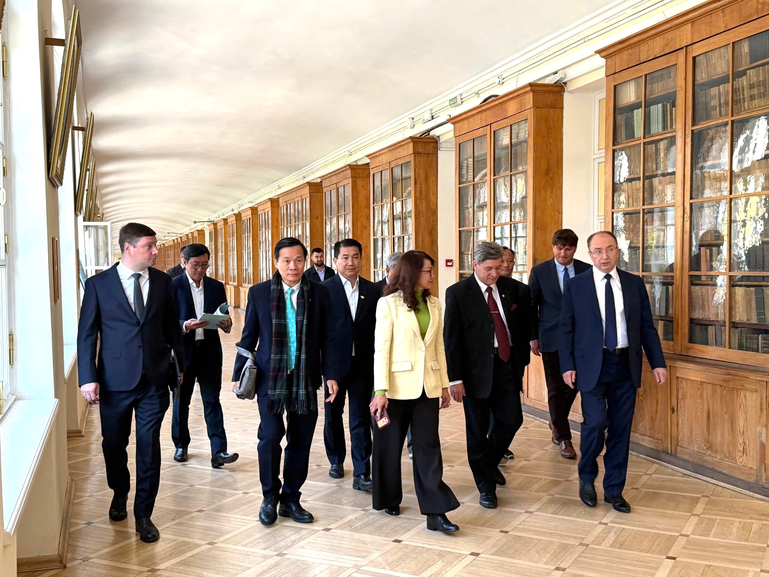 ĐHQG-HCM và ĐH Quốc gia Saint Petersburg (Liên bang Nga) thúc đẩy hợp tác trong các lĩnh vực công nghệ chiến lược - Gallery 2