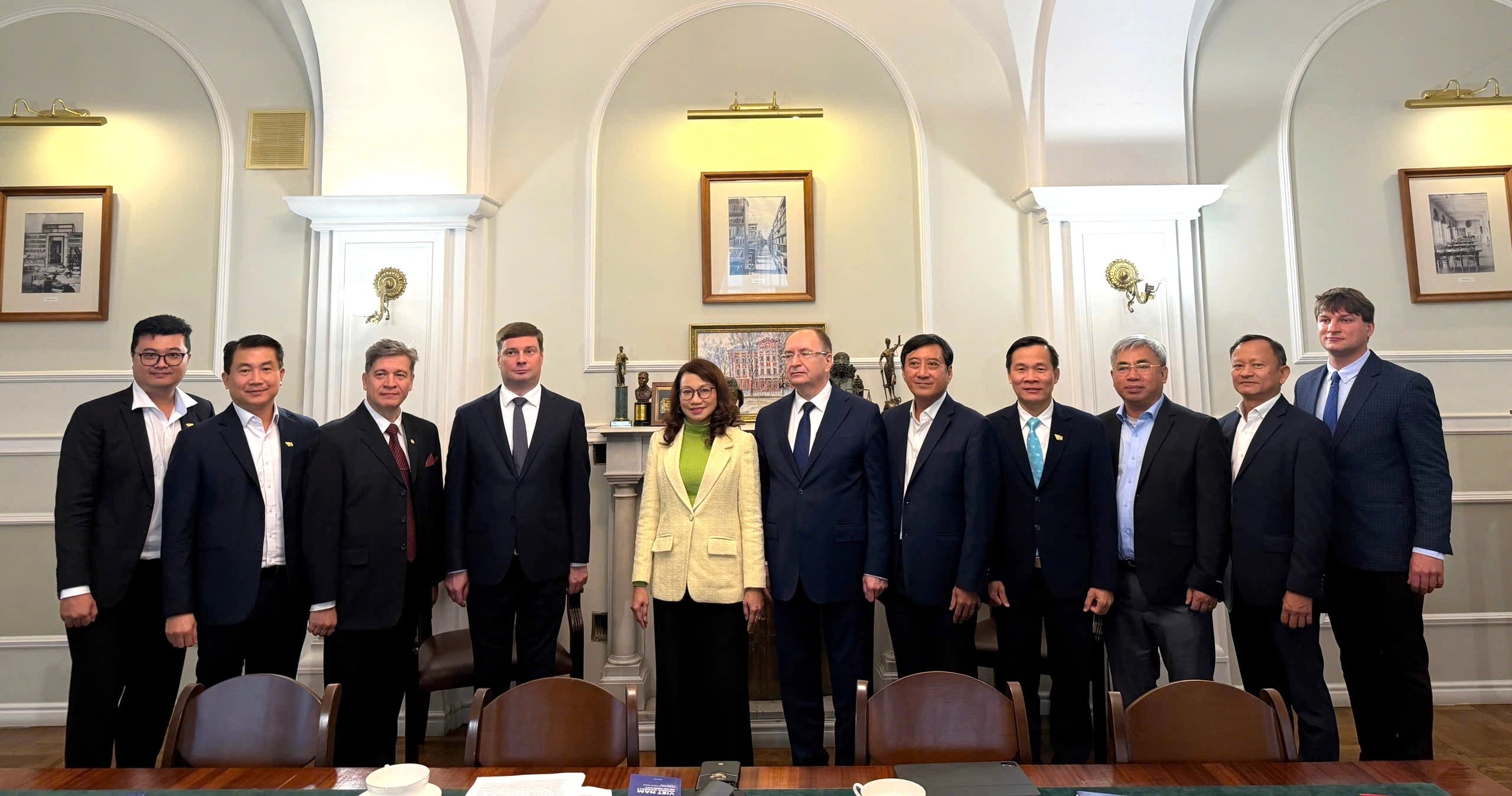 ĐHQG-HCM và ĐH Quốc gia Saint Petersburg (Liên bang Nga) thúc đẩy hợp tác trong các lĩnh vực công nghệ chiến lược - Gallery 1