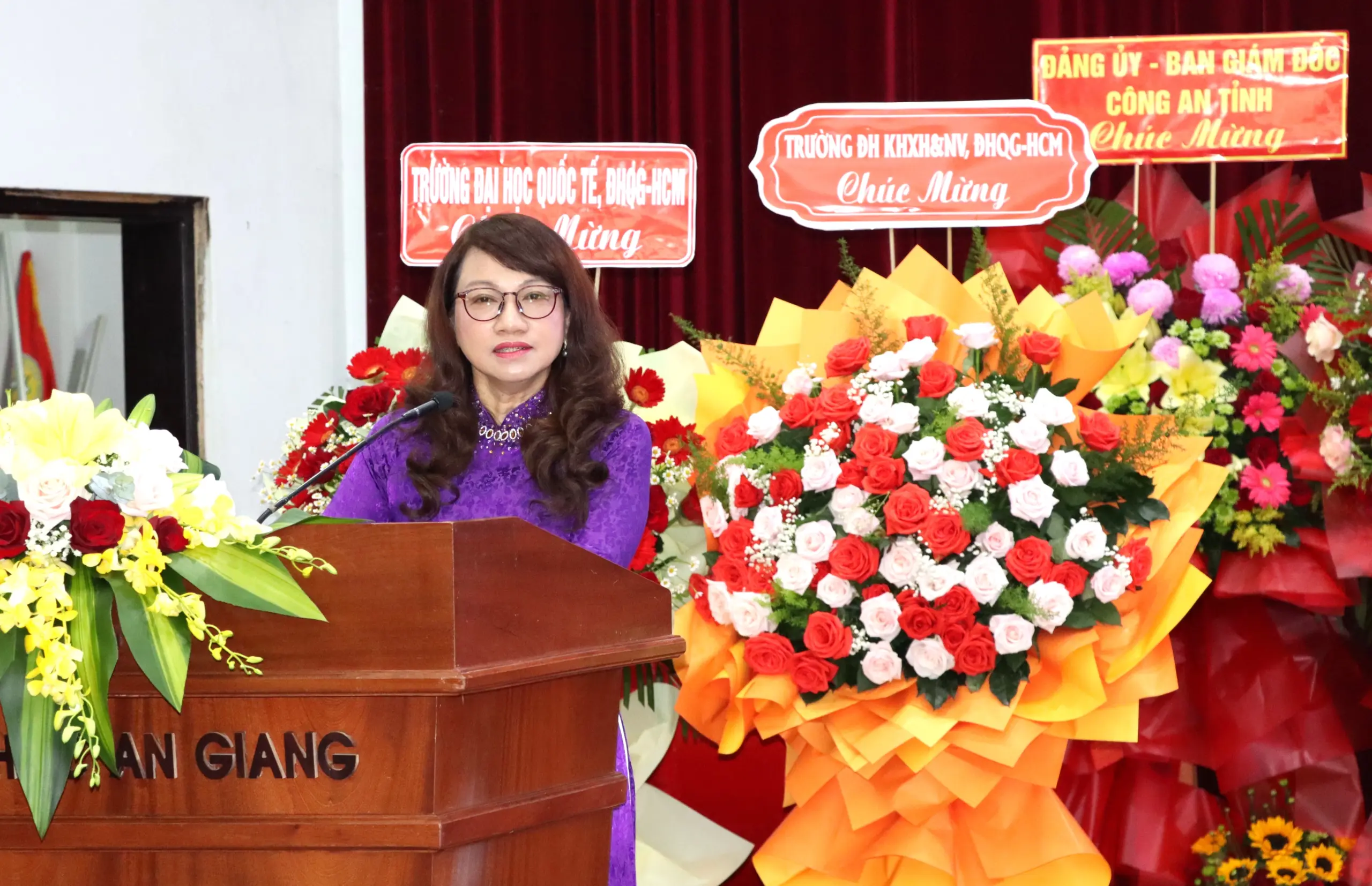 Giám đốc ĐHQG-HCM: Trường ĐH An Giang phải là “cánh cửa đầu tiên” kết nối ĐBSCL với ĐHQG-HCM - Gallery 3