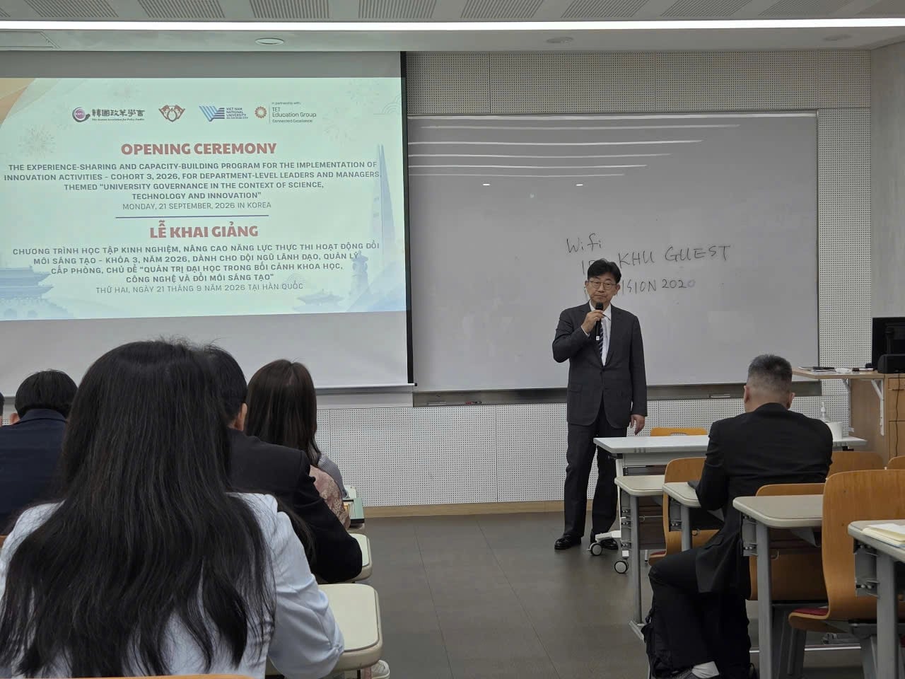 ĐHQG-HCM học tập kinh nghiệm quản trị đại học và đổi mới sáng tạo tại Hàn Quốc - Gallery 4