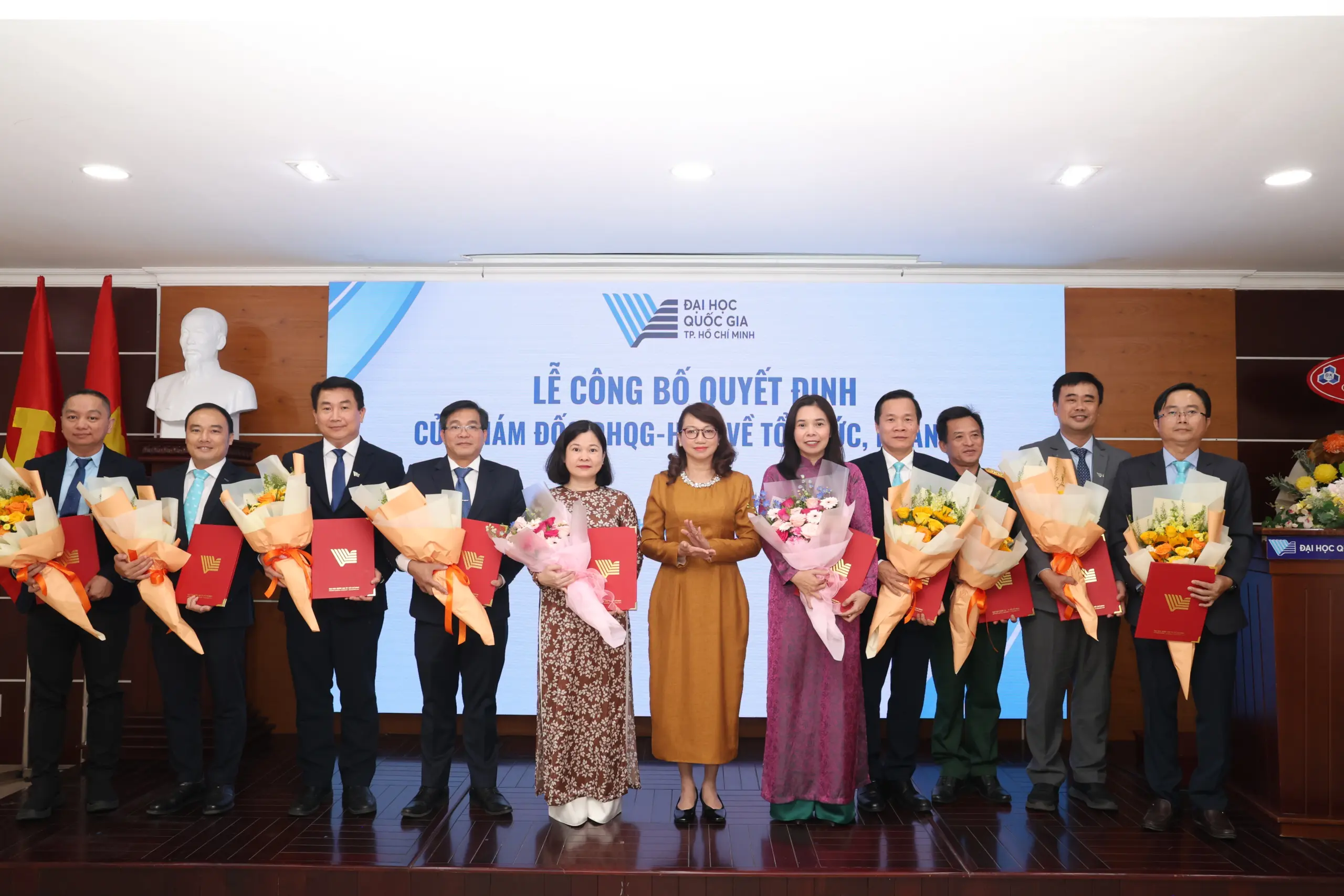 ĐHQG-HCM công bố quyết định thành lập 2 tổ chức, bổ nhiệm và bổ nhiệm lại 10 nhân sự lãnh đạo, quản lý - Gallery 2
