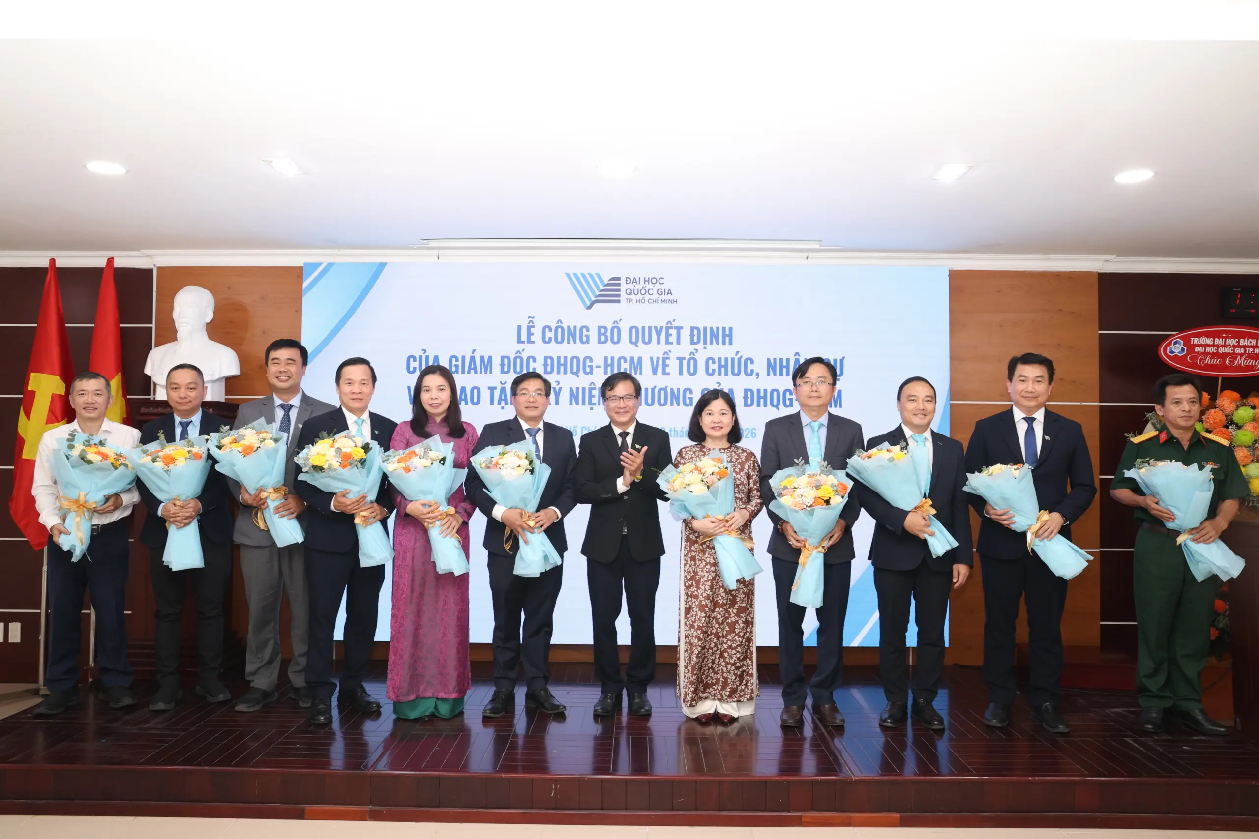 ĐHQG-HCM công bố quyết định thành lập 2 tổ chức, bổ nhiệm và bổ nhiệm lại 10 nhân sự lãnh đạo, quản lý - Gallery 3