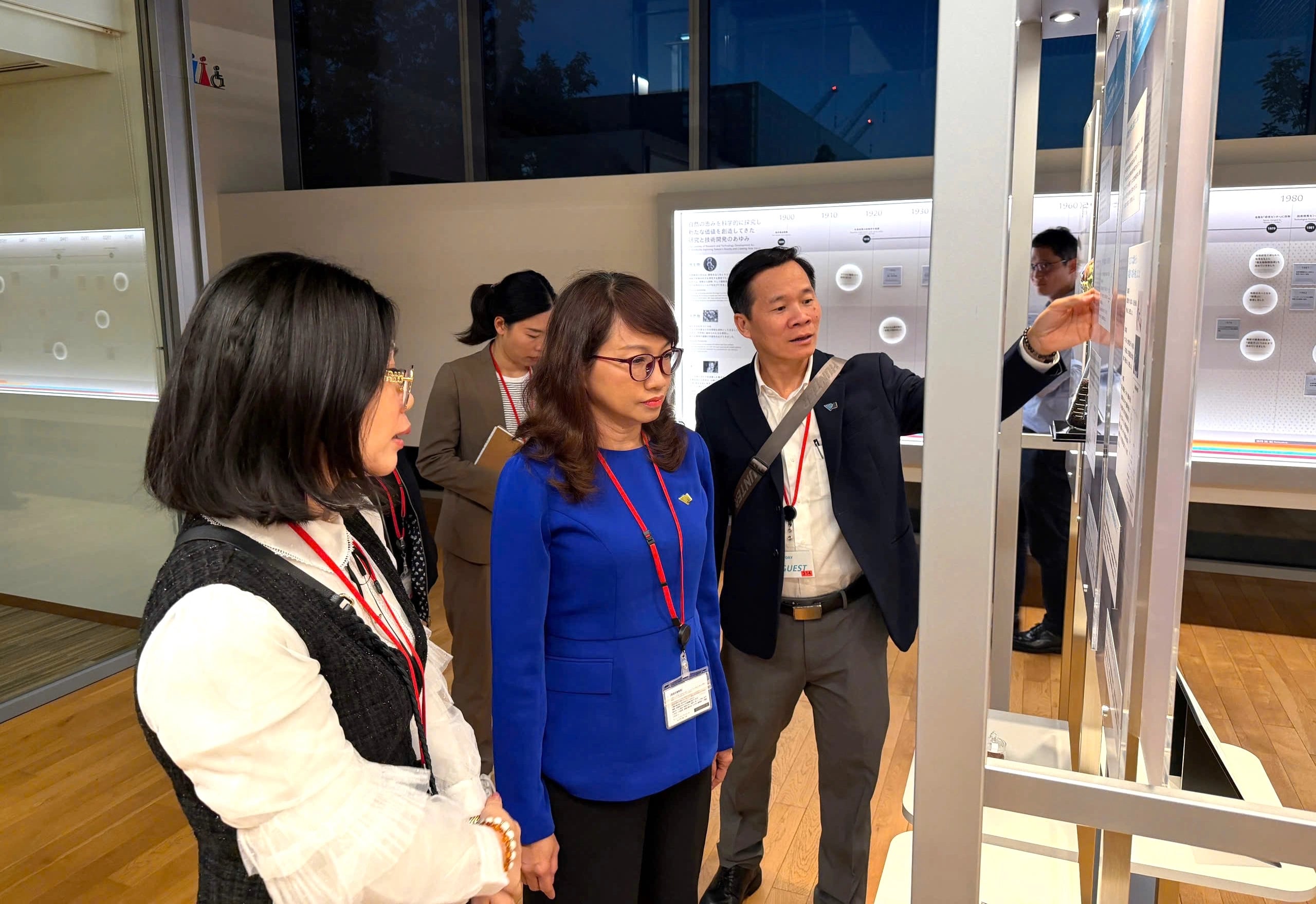 ĐHQG-HCM và Tập đoàn Suntory trao đổi hợp tác nghiên cứu trong lĩnh vực đồ uống - Gallery 3