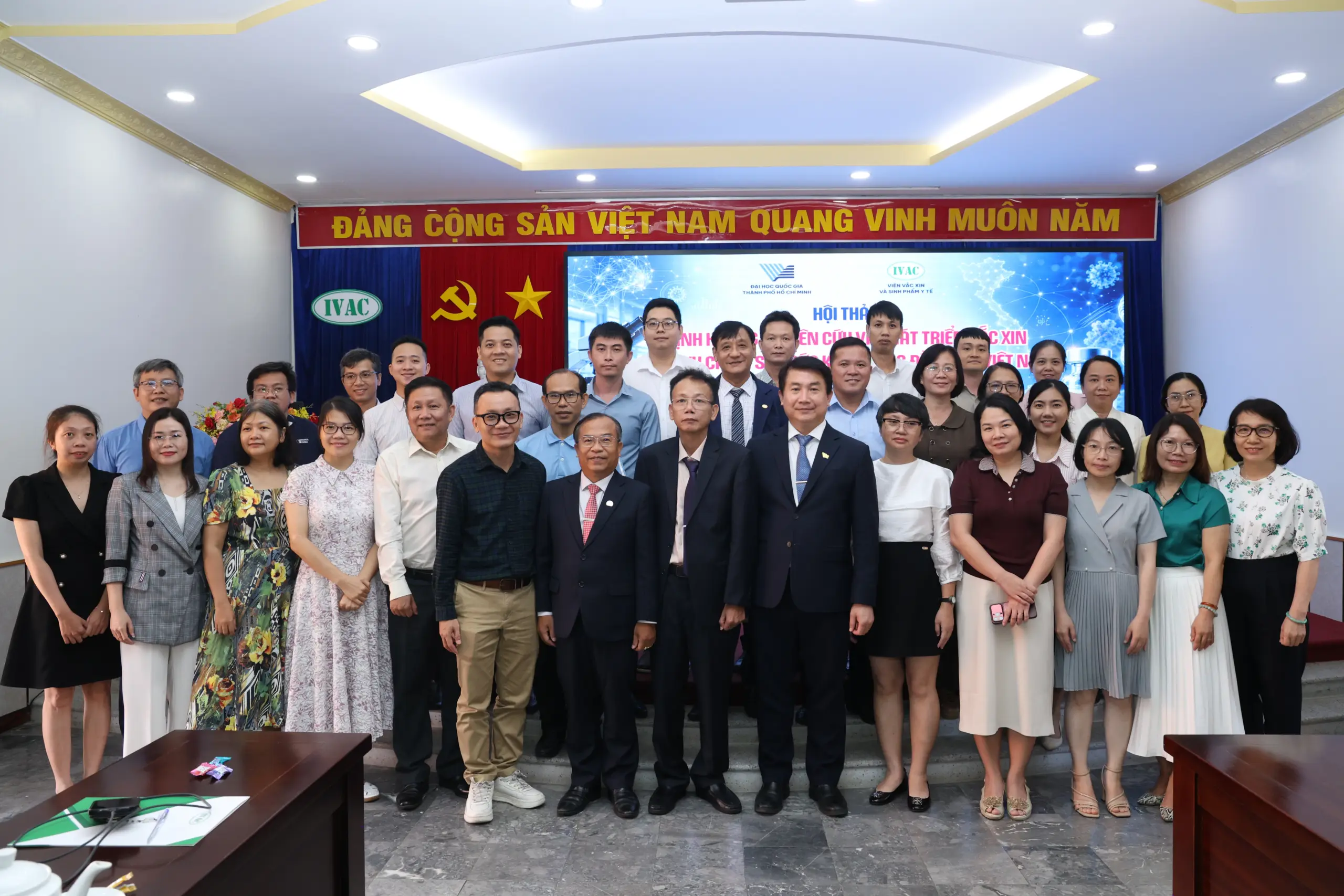 ĐHQG-HCM thúc đẩy hợp tác nghiên cứu, phát triển vắc xin phục vụ sức khỏe cộng đồng - Gallery 2