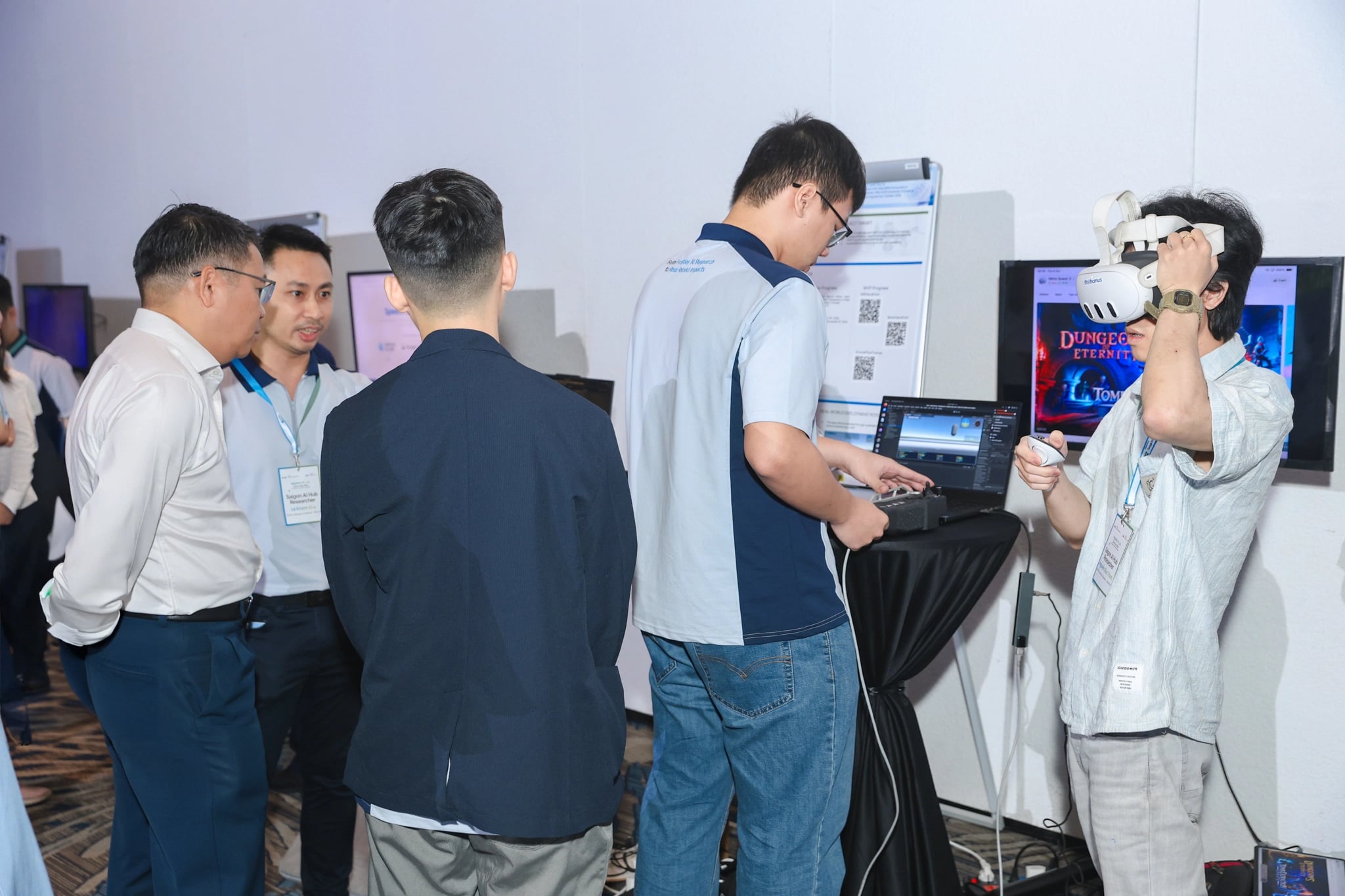 Saigon AI Hub khởi động Khóa 2, thúc đẩy hợp tác “3 Nhà” trong nghiên cứu và ứng dụng AI - Gallery 2