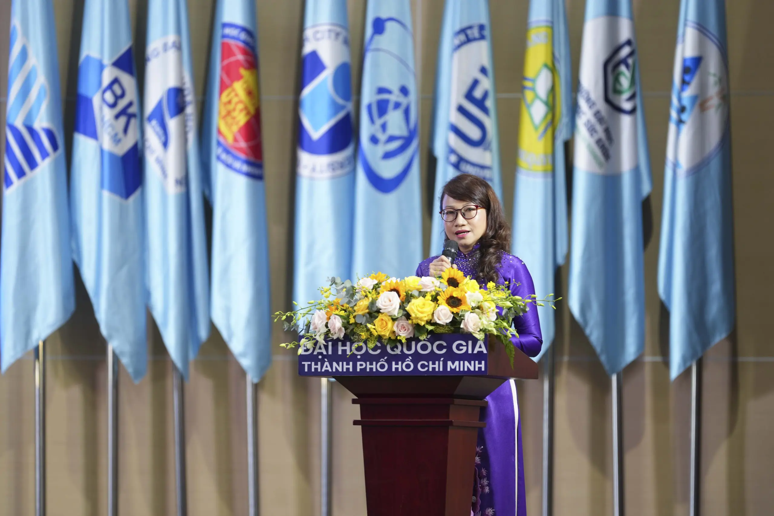 Lễ Khai khóa ĐHQG-HCM năm 2026: Khát vọng tự chủ công nghệ chiến lược bằng nhân tài Việt Nam - Gallery 3