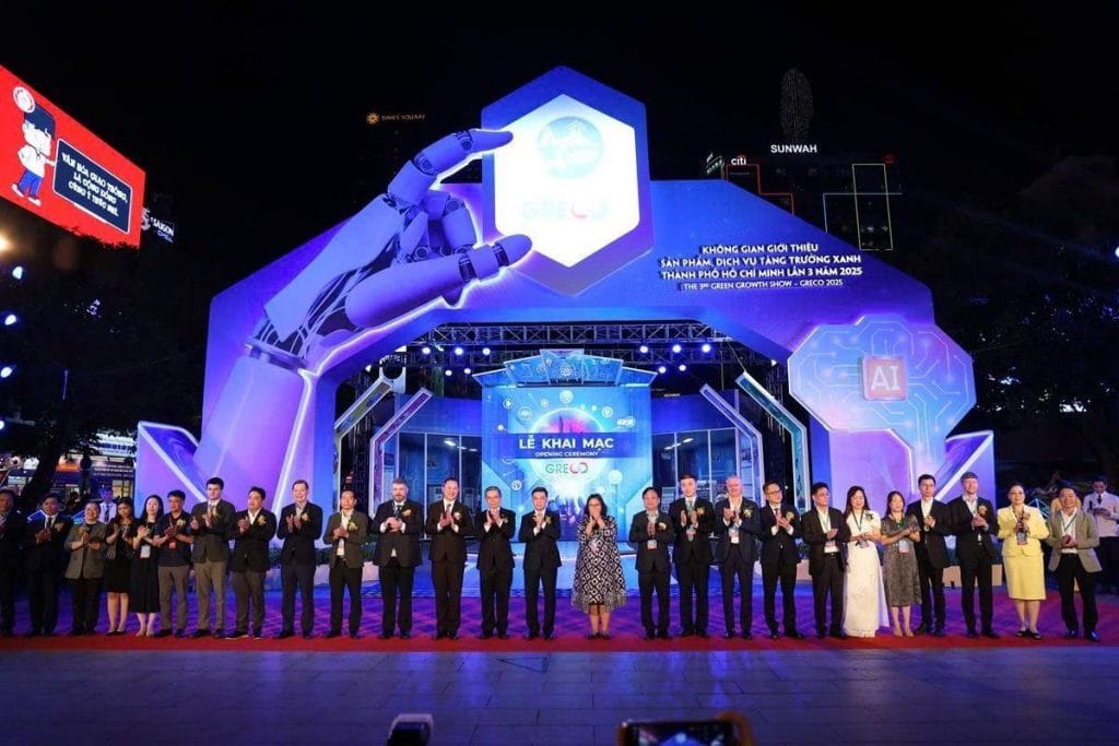 ĐHQG-HCM tham dự GRECO 2025: Giới thiệu công nghệ AI và robotics chiến lược - Gallery 2