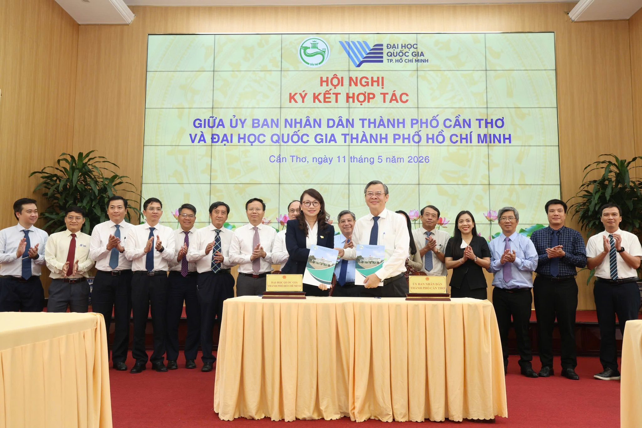 ĐHQG-HCM và TP. Cần Thơ: Thắt chặt hợp tác chiến lược – thúc đẩy đổi mới sáng tạo và phát triển vùng bền vững