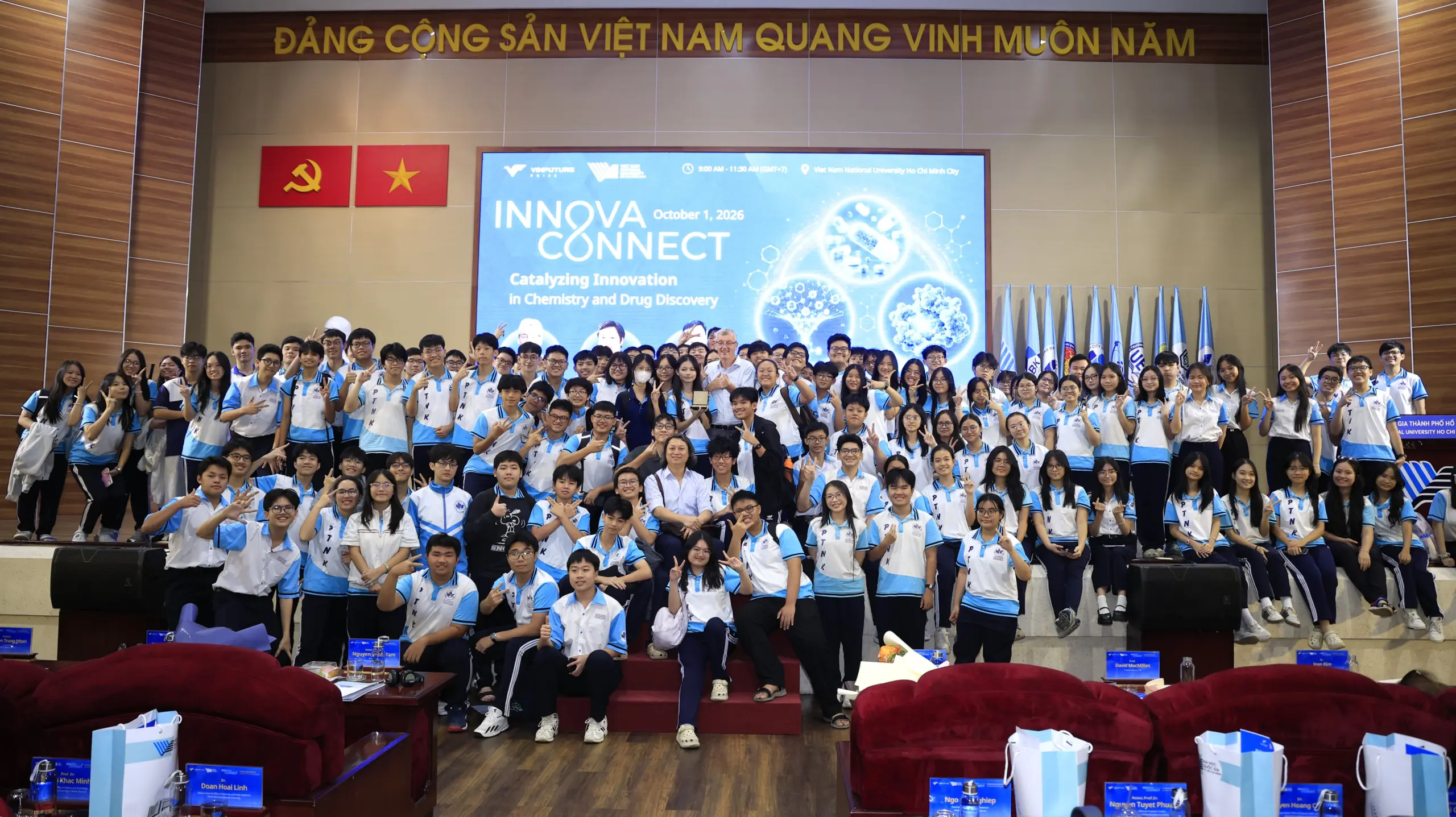 ĐHQG-HCM và Quỹ VinFuture kết nối khoa học về hóa học và khám phá thuốc